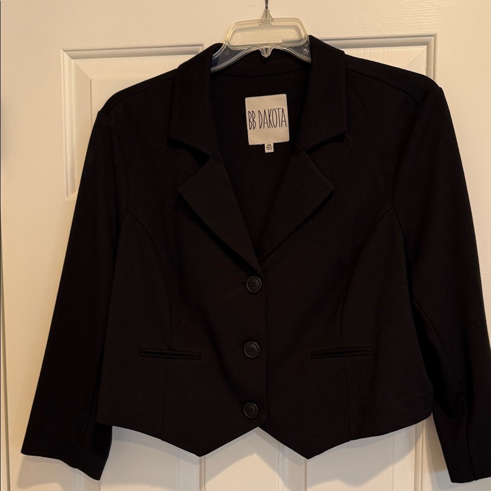 BB Dakota Women's Elegant Black Blazer